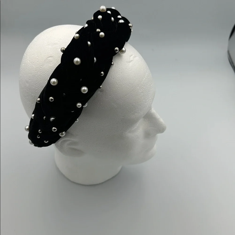 Luxy Black Velvet Headband with Beads and Pearls